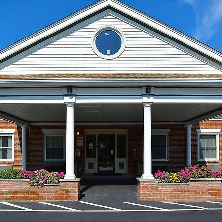 Quality Inn Raynham - Taunton Bagian luar foto