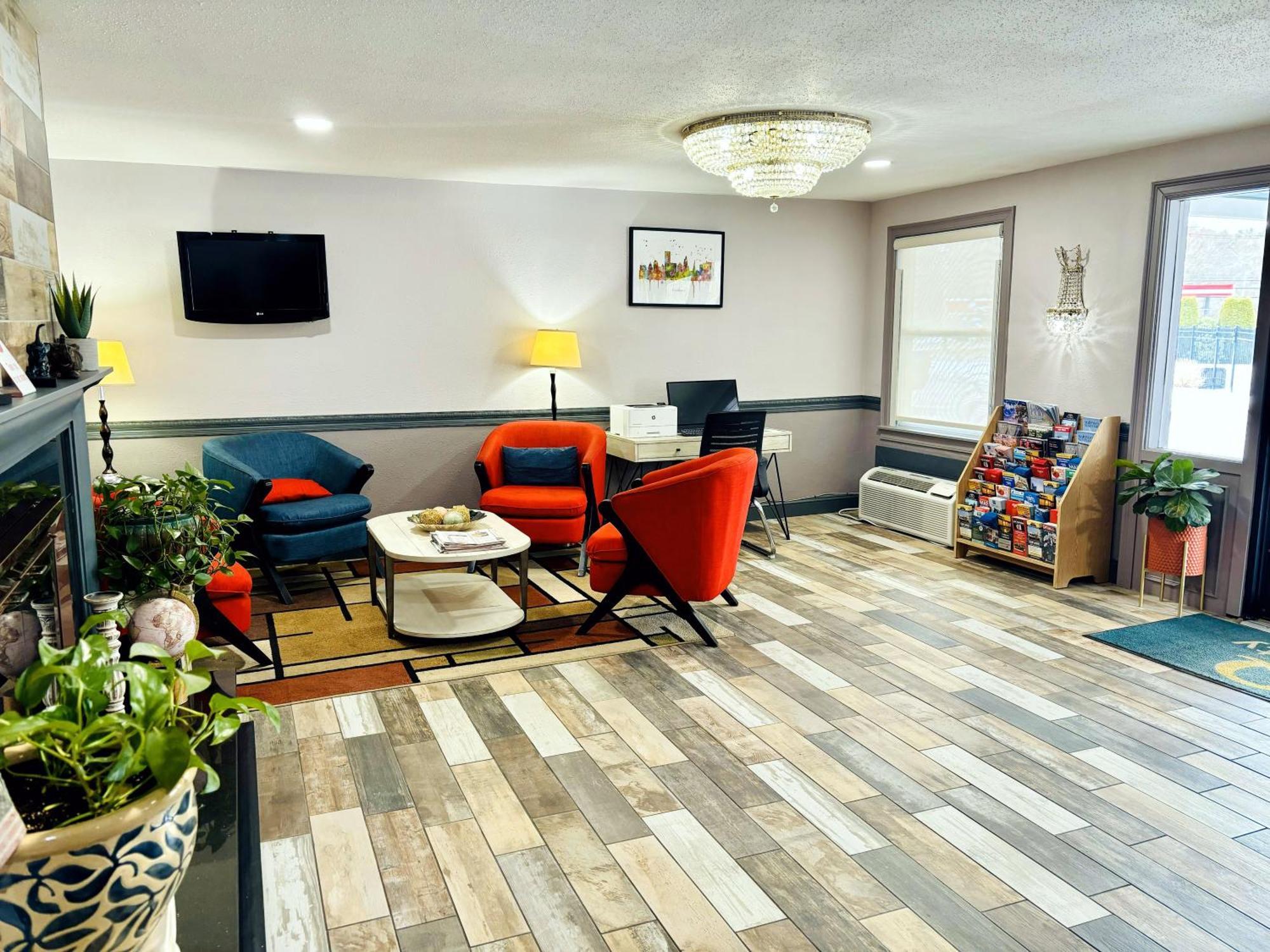 Quality Inn Raynham - Taunton Bagian luar foto