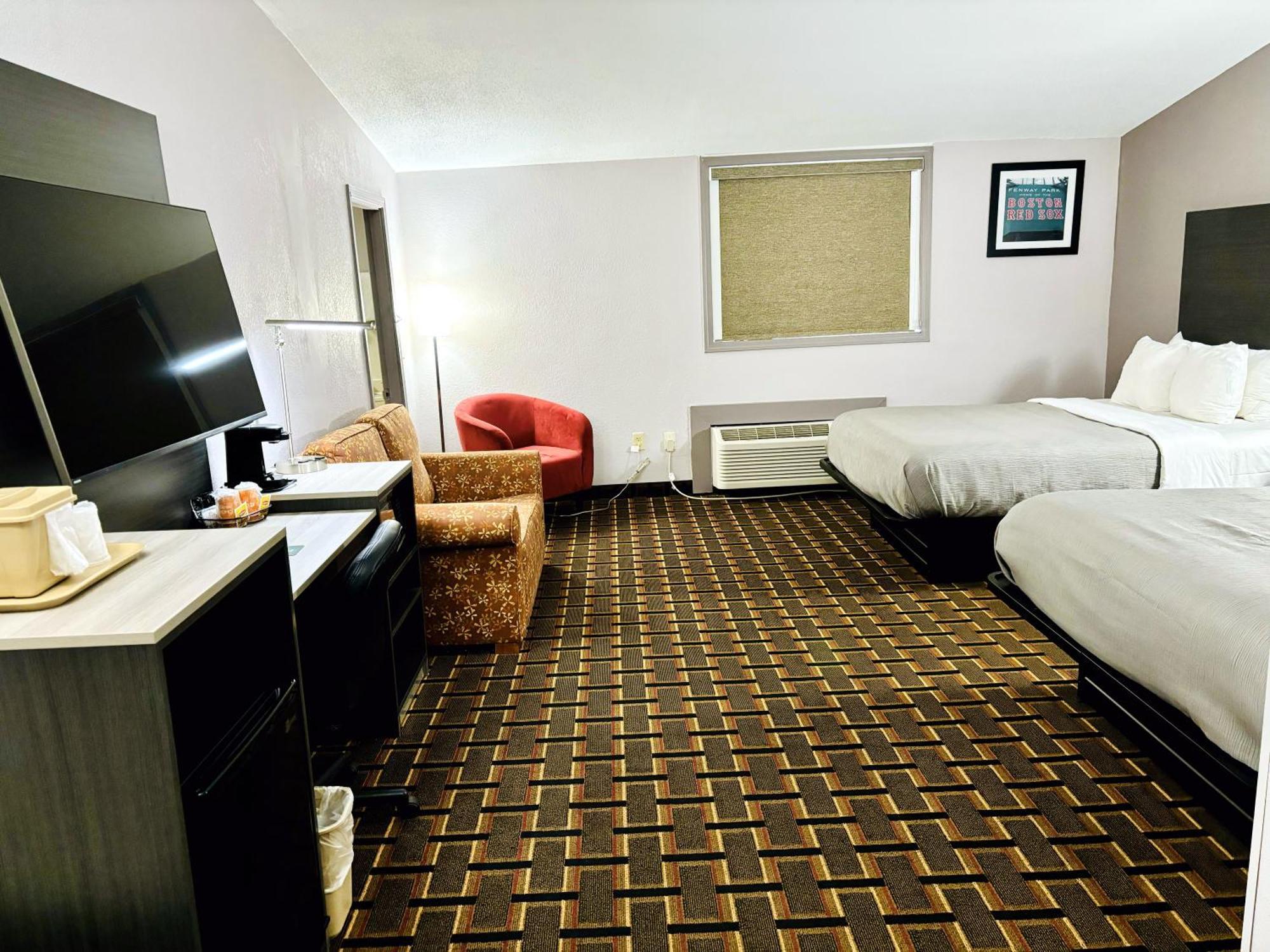 Quality Inn Raynham - Taunton Bagian luar foto